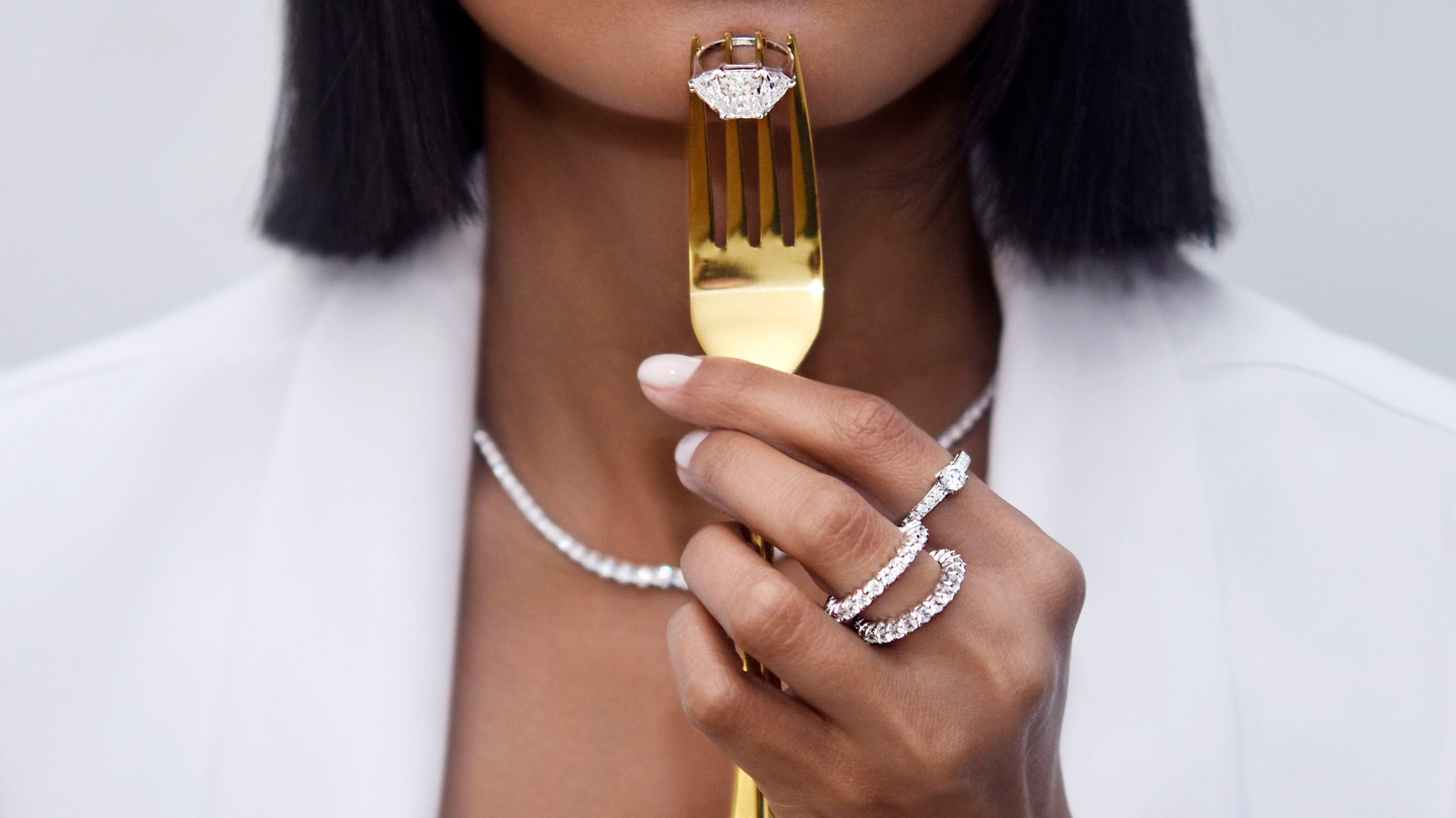 The Silent Story: How Your Jewelry Shapes Your Personal Style